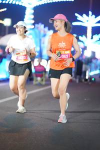 BIB: 26321, 248211
                            <button type="button" onclick="openModal(19677731)" class="btn btn-primary btn-sm float-right btn-popup" data-toggle="modal" data-target=".modal-high-quality">
                        <i class="fas fa-shopping-cart"></i> Add to Cart
                    </button>
                                            <button type="button" onclick="isThisMe(19677731, true)" class="btn btn-success btn-sm float-right btn-popup btn-isme hidden" data-toggle="tooltip" data-placement="bottom" title="นี่คือรูปของคุณใช่ไหม คลิกที่นี่เพื่อเอาเข้าอัลบั้ม">
                        <i class="fas fa-plus"></i> Add to album
                    </button>
                    <button type="button" onclick="isThisMe(19677731, false)" class="btn btn-warning btn-sm float-right btn-popup btn-isnotme hidden">
                        <i class="fas fa-ban"></i> Remove from album
                    </button>